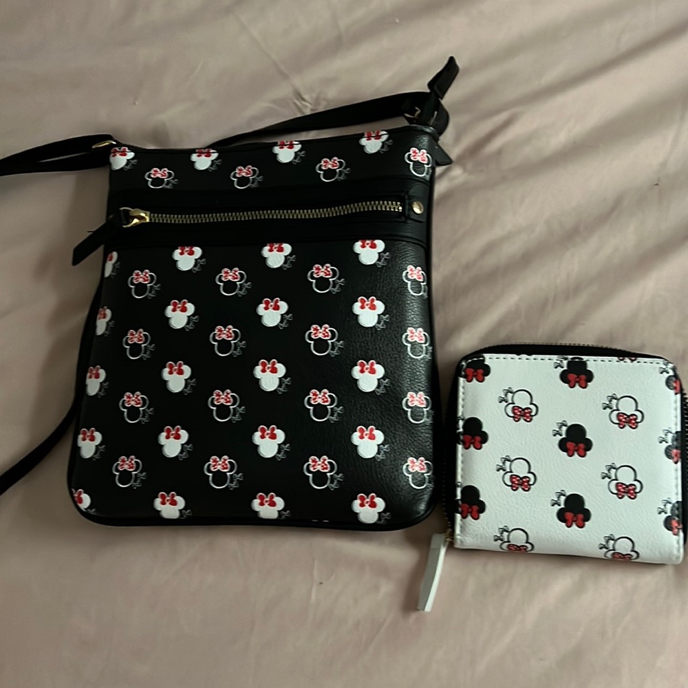 Brand new Disney crossbody purse cute for travel